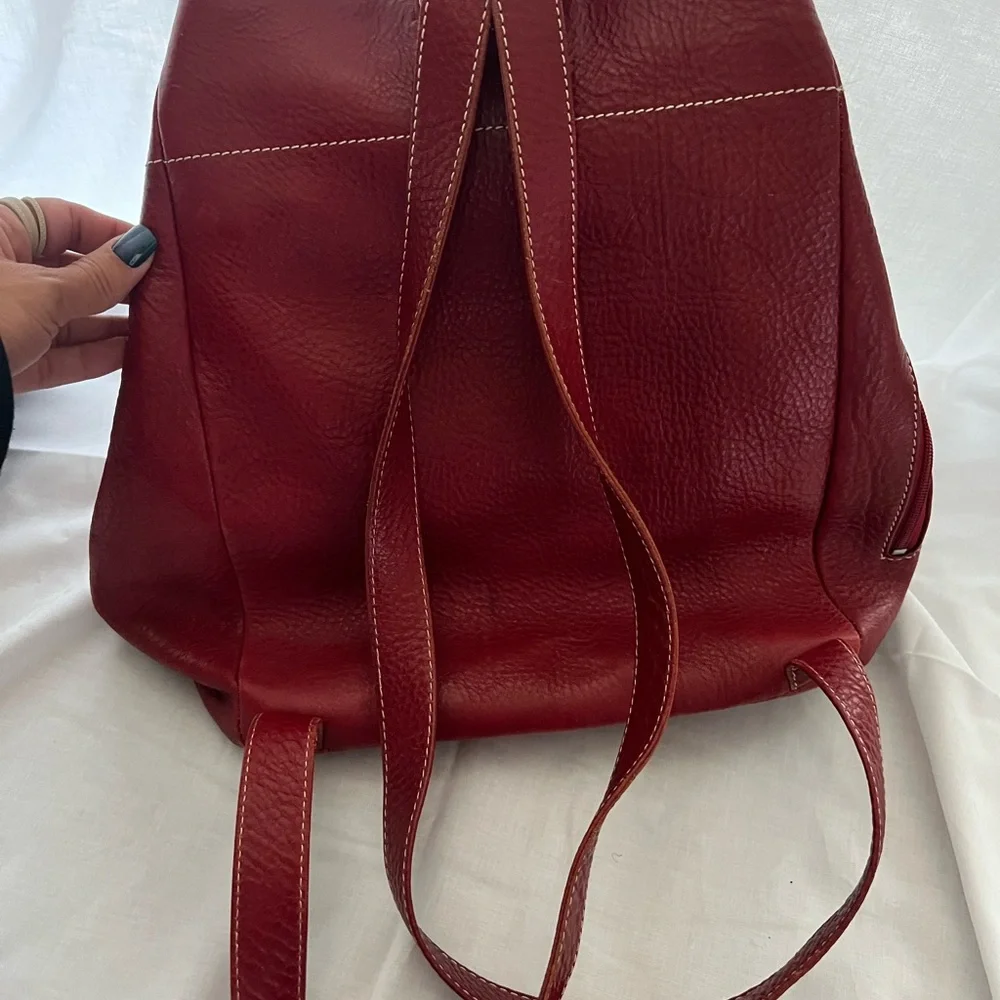 Sundance Red Shoulder Bag Sleek Design - Picture 4 of 6